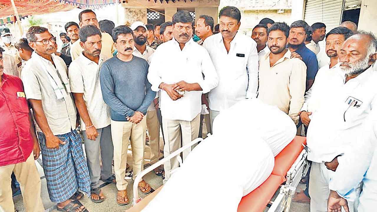 ఆర్టీసీ డ్రైవర్‌ శంకర్‌గౌడ్‌ బలిదానం