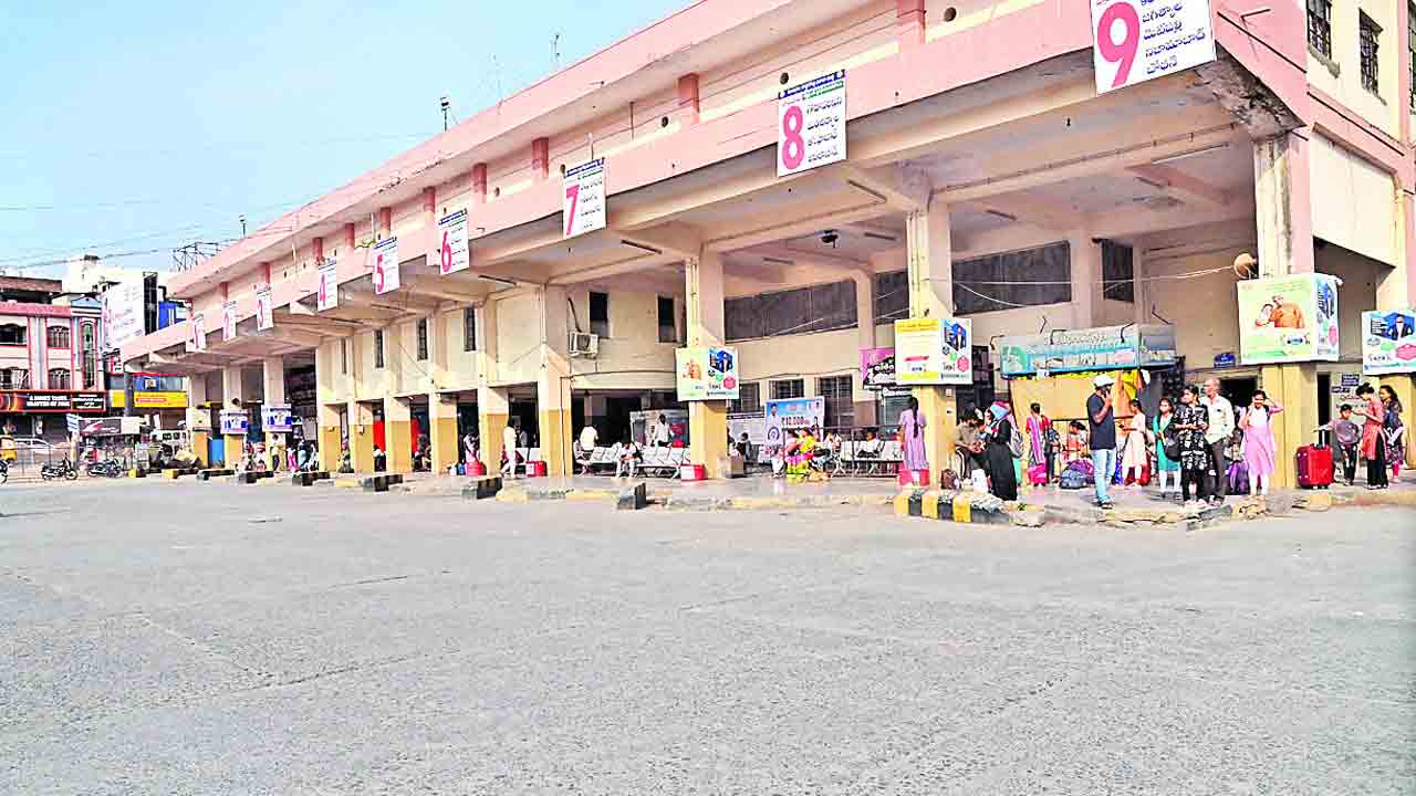 ఉమ్మడి జిల్లాలో బంద్‌ సంపూర్ణం