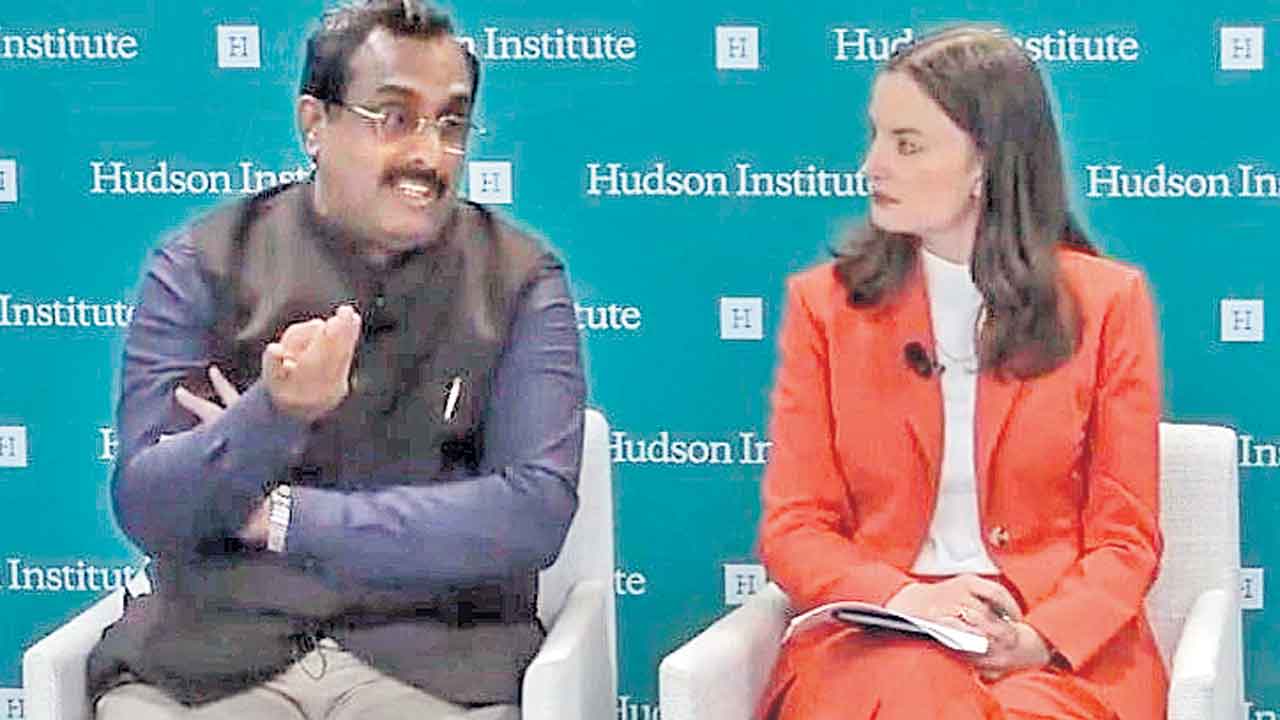 సదా ట్రంప్‌ సేవలో మోదీ సర్కార్‌!