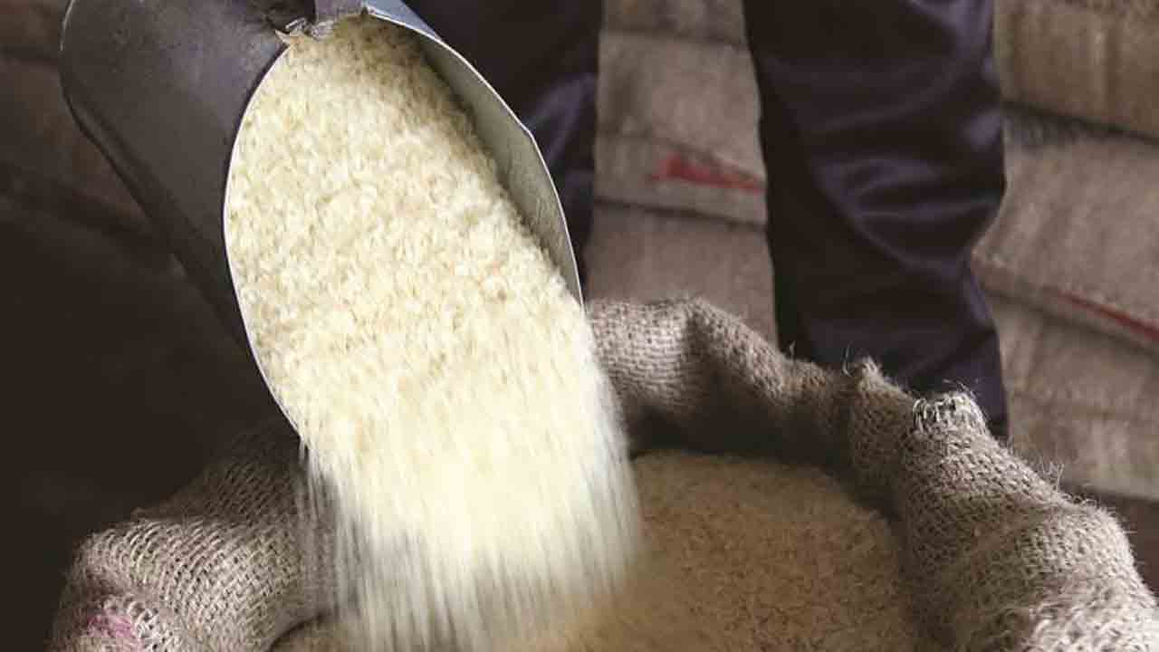 ఒకేసారి మూడు నెలల రేషన్‌.. పౌర సరఫరాల శాఖ