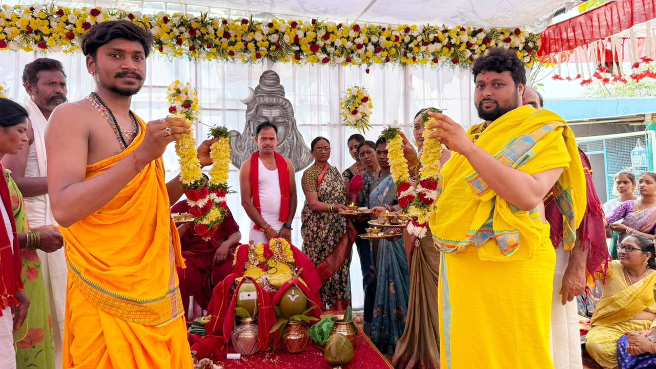 Mahankali Jatara | భక్తి శ్రద్ధలతో మహంకాళీ జాతర ఉత్సవాలు ప్రారంభం