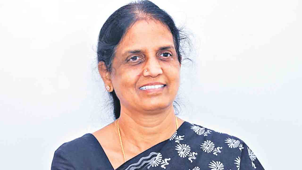 బడంగ్‌పేట అక్రమాలపై విచారణ చేయాలి.. సీఎంకు ఎమ్మెల్యే సబితాఇంద్రారెడ్డి లేఖ