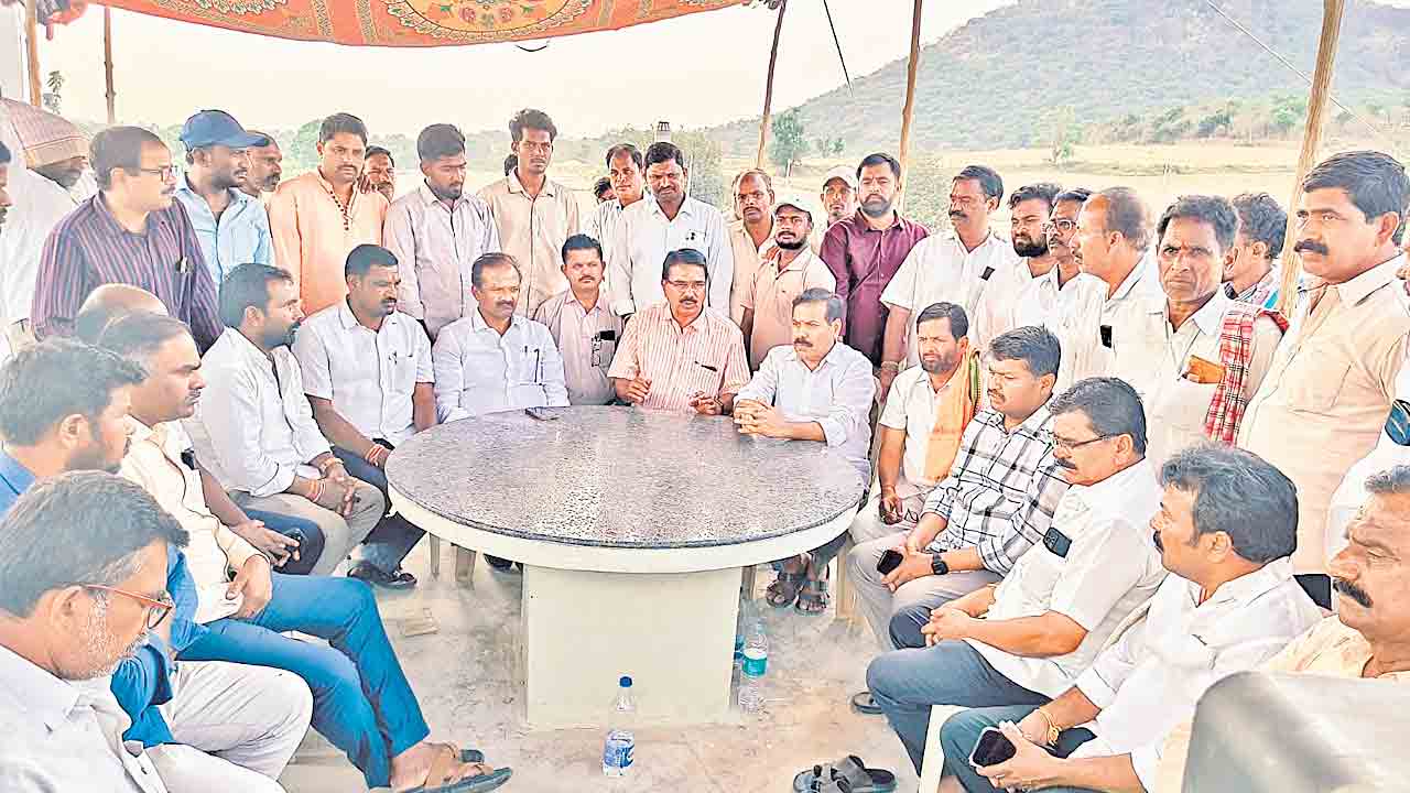 సింగోటం లింక్‌ కెనాల్‌ పూర్తి చేయాలి.. మాజీ మంత్రి సింగిరెడ్డి నిరంజన్‌రెడ్డి