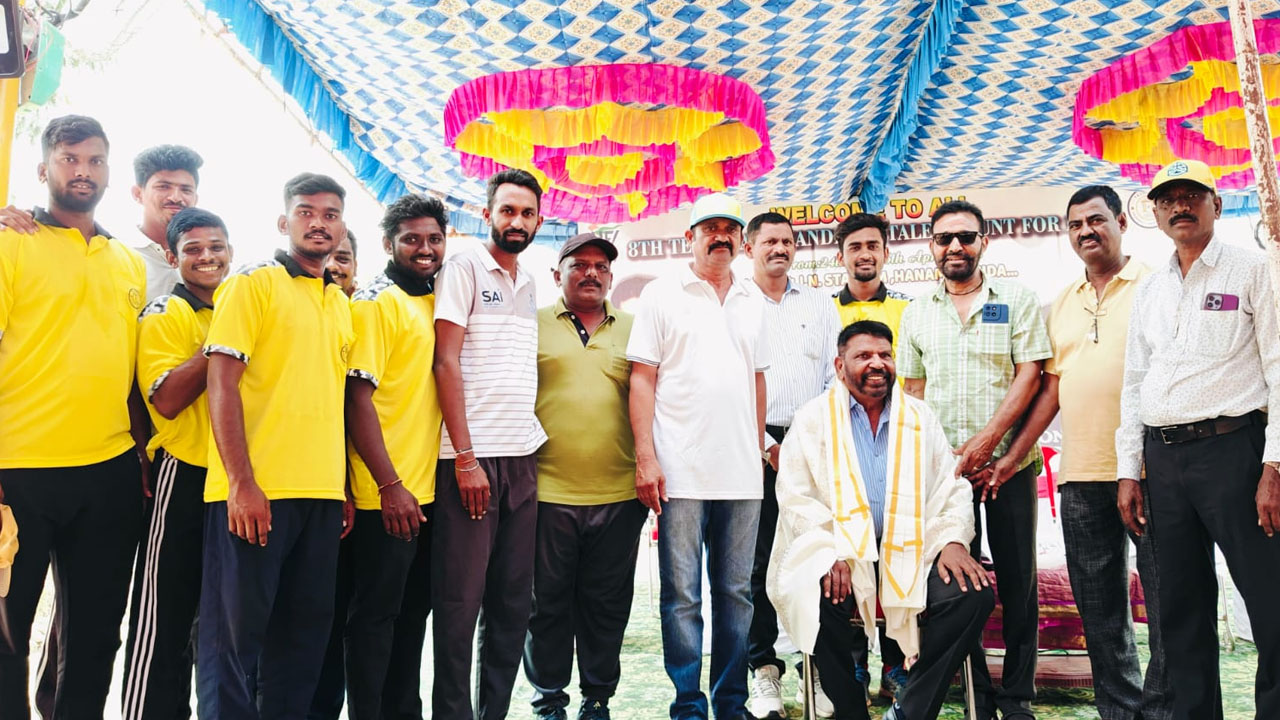 Madhukaran | క్రీడాకారులు జాతీయస్థాయిలో రాణించాలి : ఇండియన్‌ ఉమెన్స్​‍హాకీ మాజీ టీం కోచ్‌