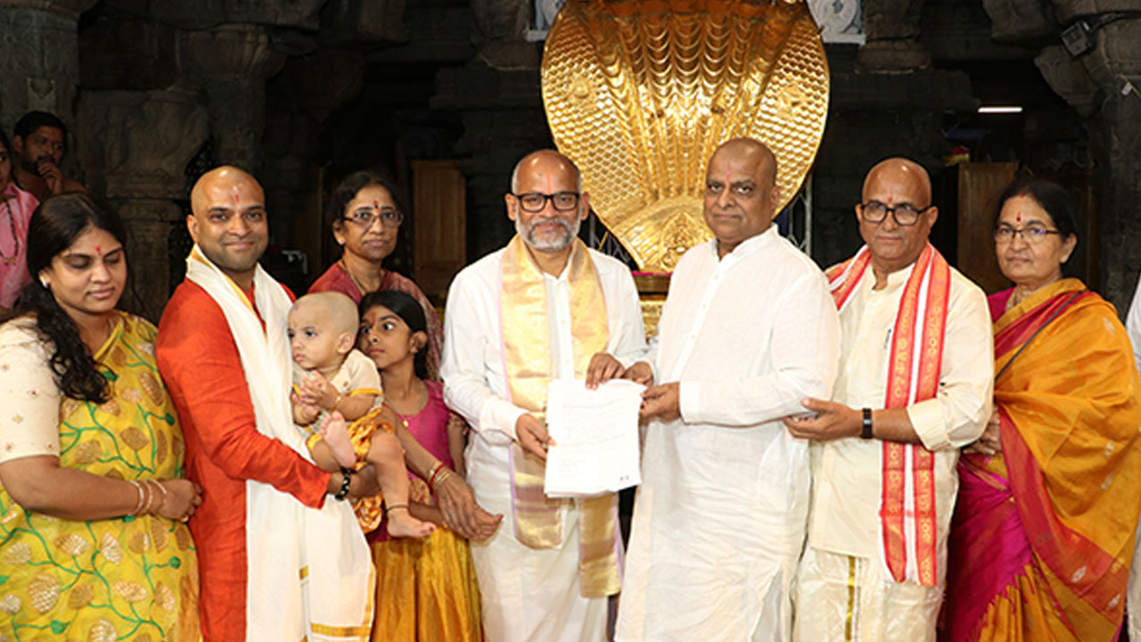 TTD | టీటీడీకి హైదరాబాద్‌కు చెందిన భక్తుడు రూ.1.20 కోట్లు విరాళం