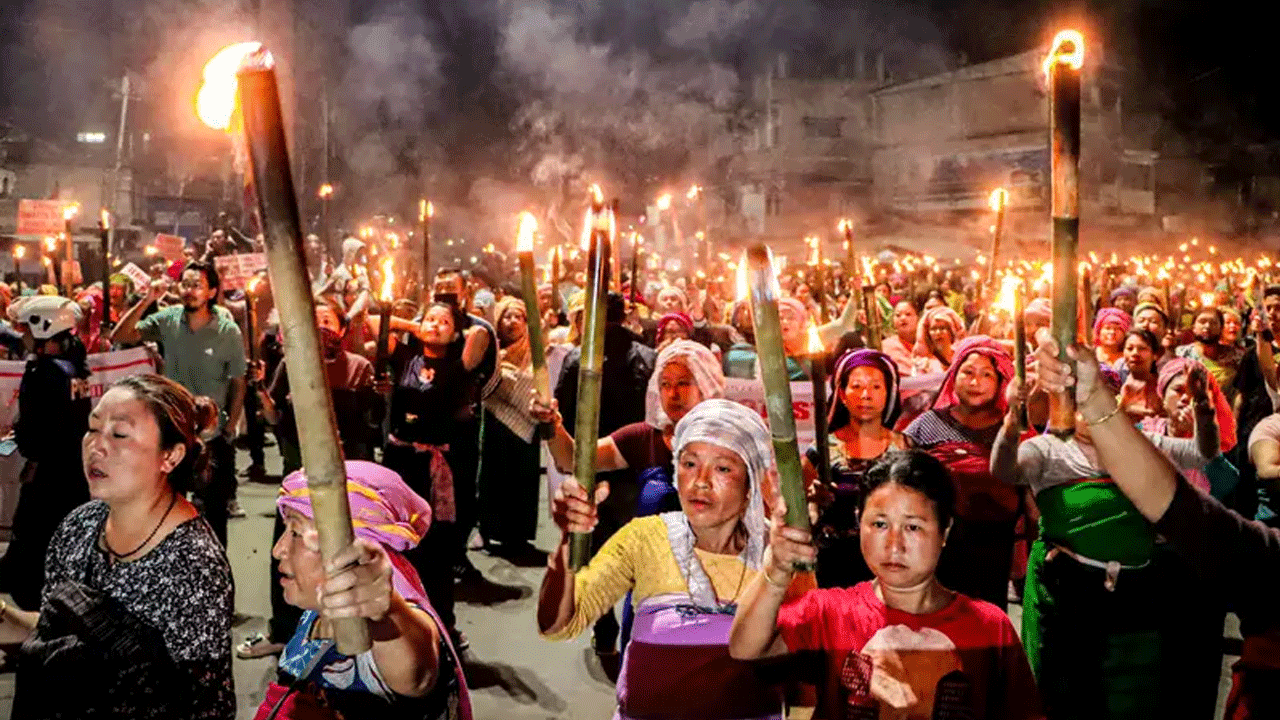 Manipur | మళ్లీ అట్టుడుకుతున్న మణిపూర్‌.. రెండు సంఘాల బంద్‌ పిలుపుతో ఉద్రిక్తతలు