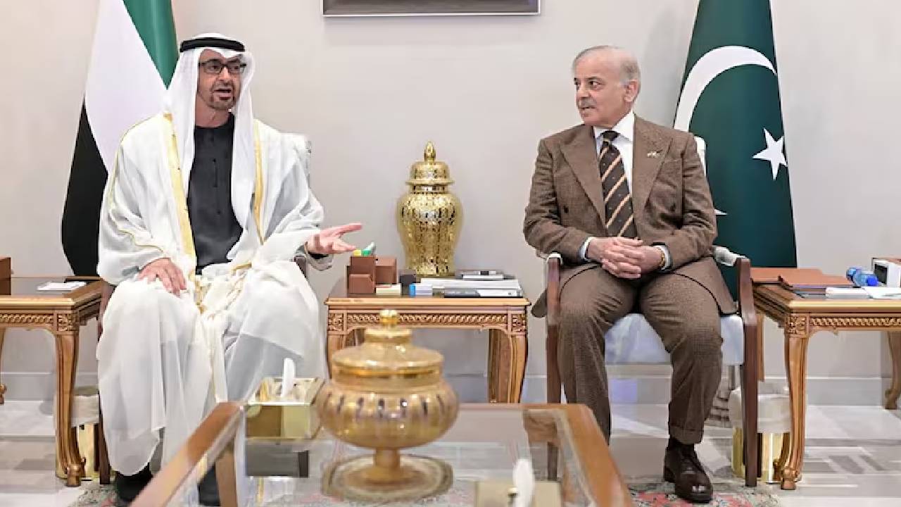 Middle East war | పాక్‌కు షాకిచ్చిన యూఏఈ.. వెంటనే అప్పు తీర్చాలని అల్టిమేటం.. 30 ఏళ్ల అప్పు తీర్చబోతున్న పాక్