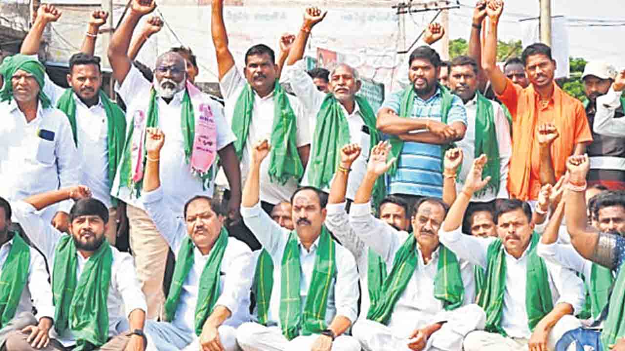 కాంగ్రెస్‌ పాలన.. రైతులకు శాపం