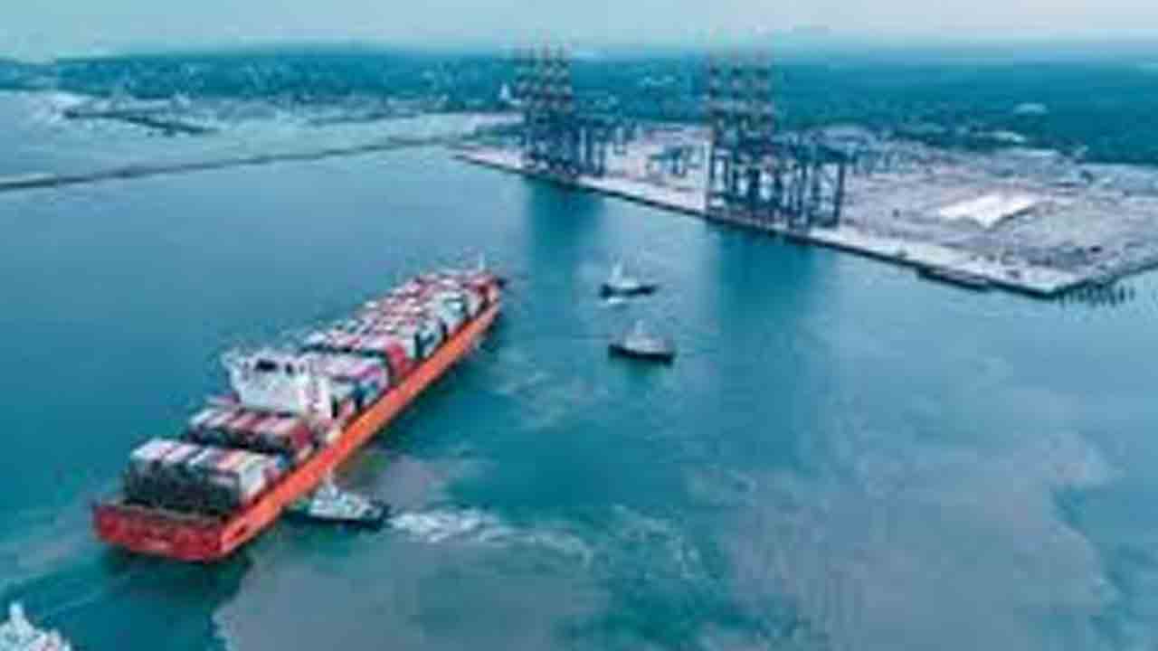 ప్రపంచ రవాణా హబ్‌గా విజింజం!.. ట్రాన్స్‌షిప్‌మెంట్‌ పోర్టుగా గుర్తింపు