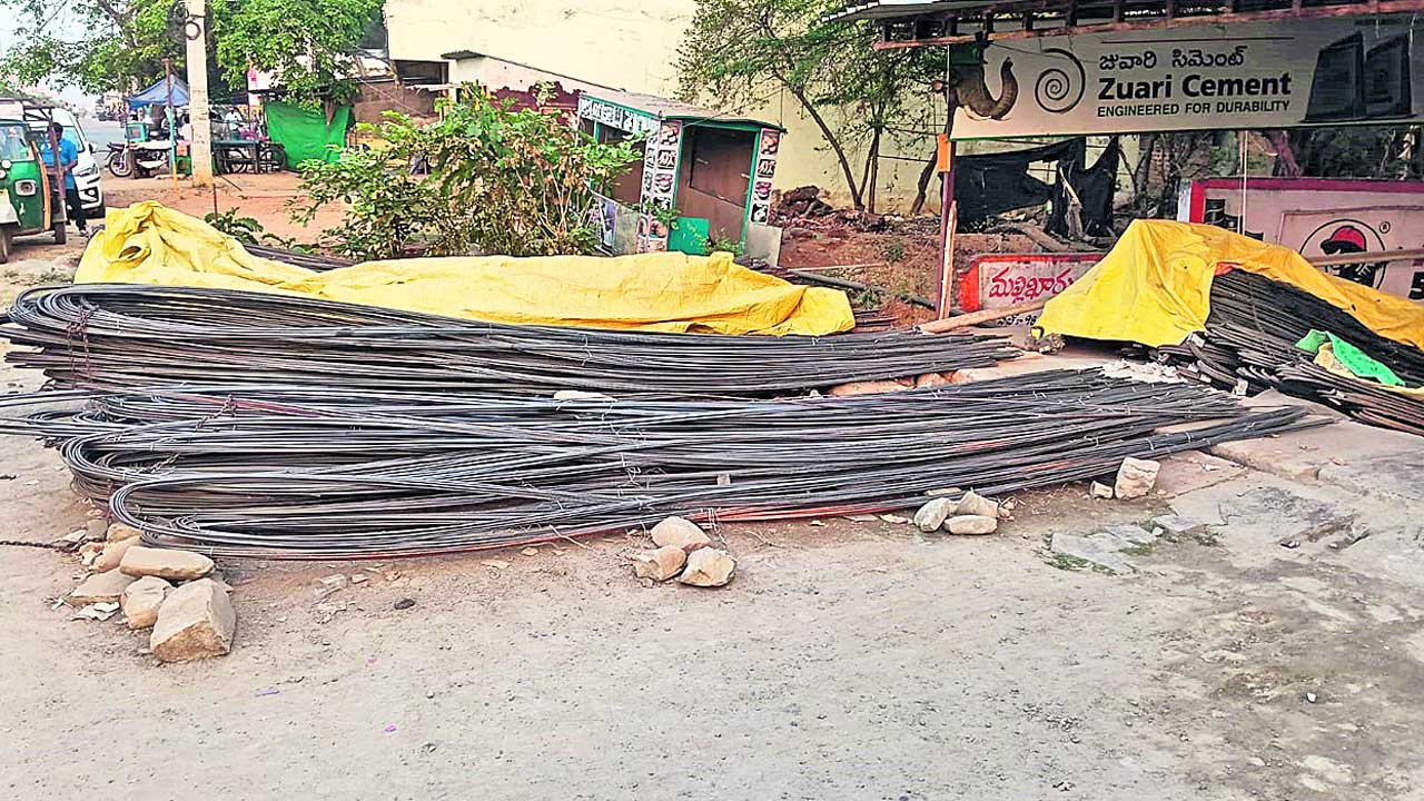 నిర్మాణరంగం డీలా..