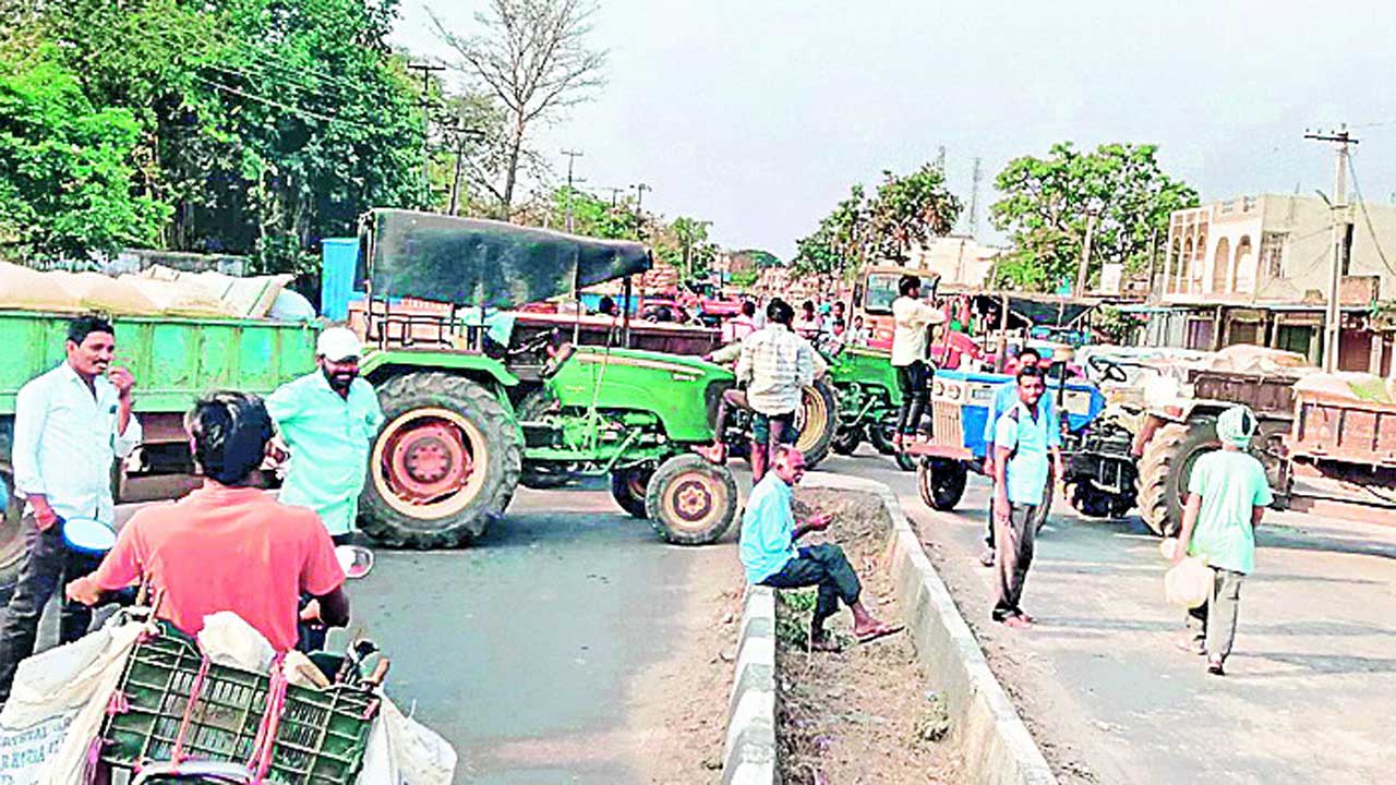 మక్క రైతులకు దిక్కెవ్వరు?