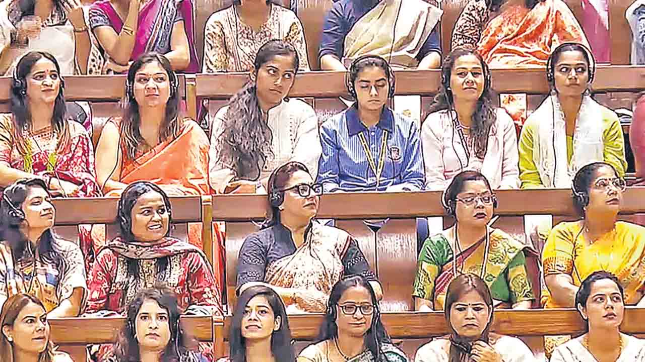 సముచిత ప్రాతినిధ్యం కోసమే!.. కీలక బిల్లులపై కేంద్రం సర్కార్‌ ప్రకటన