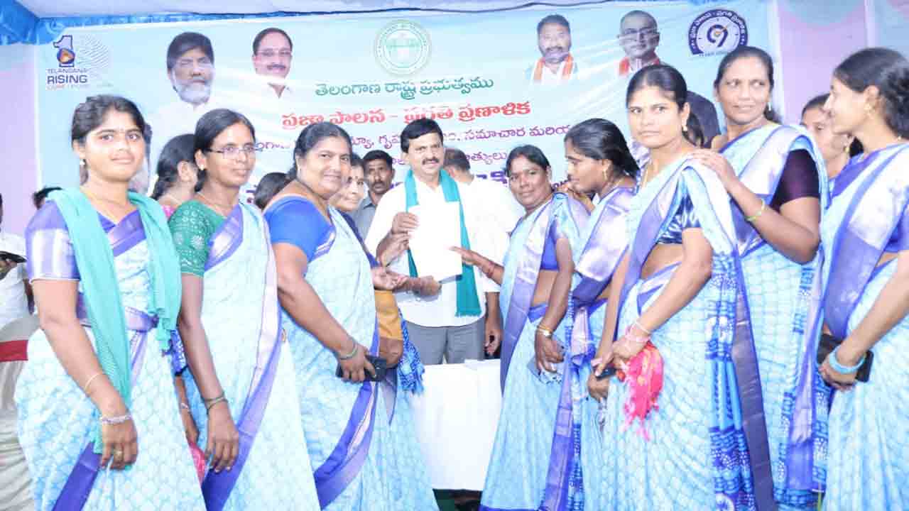 Tirumalayapalem | వేతనాలు పెంచండి మహా ప్రభో.. ప్రజా దర్బార్‌లో మంత్రికి వినతిపత్రం అందజేత..!