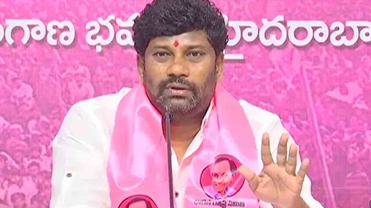 బీఆర్‌ఎస్‌లో చేరిన చెన్నూర్‌ కాంగ్రెస్‌ నాయకులు