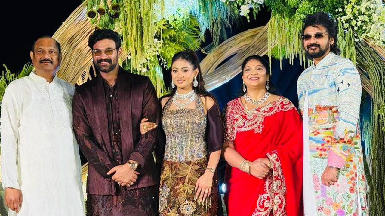 Sai Srinivas | ఘనంగా బెల్లంకొండ సాయి శ్రీనివాస్ నిశ్చితార్థం… త్వరలో పెళ్లి పీట‌లెక్క‌నున్న క్యూట్ క‌పుల్‌!