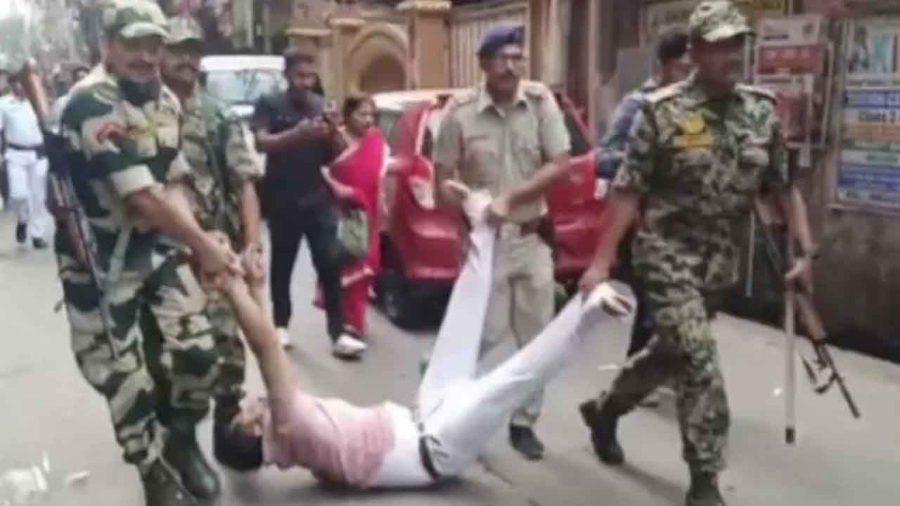 West Bengal Assembly Elections: బెంగాల్‌లో రెండో విడుత పోలింగ్ ..  ప‌లు చోట్ల ఘ‌ర్ష‌ణ‌లు, మొరాయిస్తున్న ఈవీఎంలు