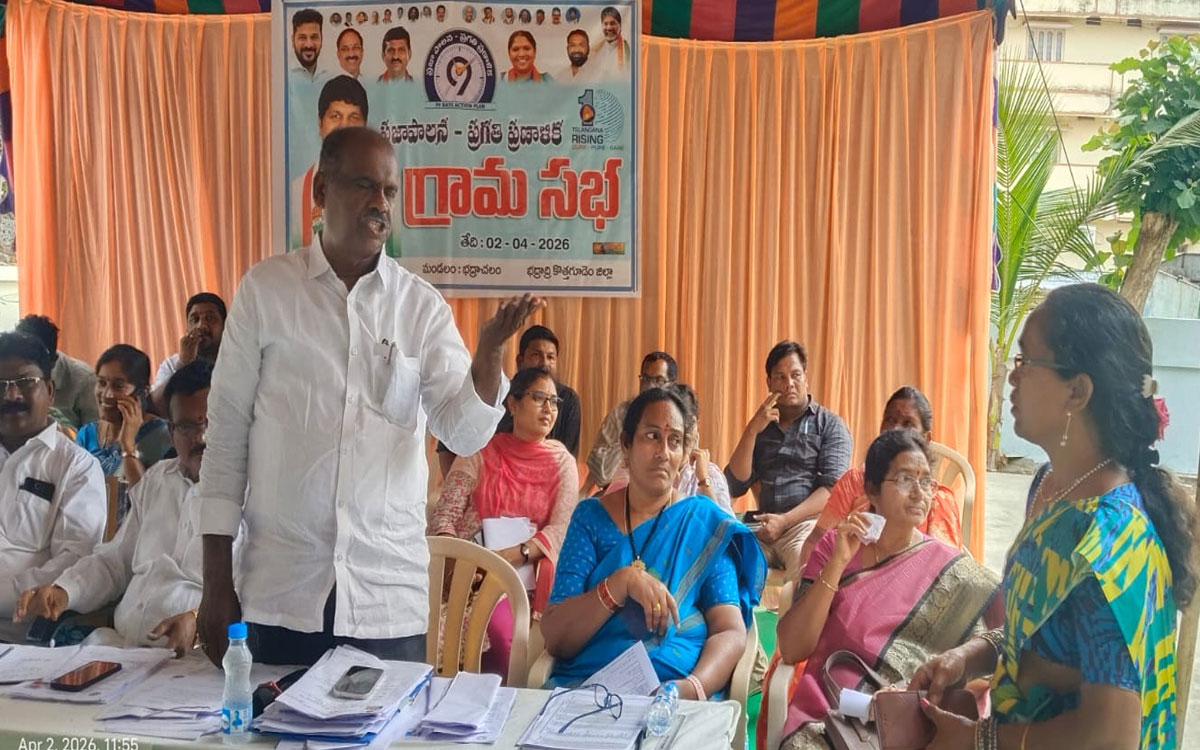 భ‌ద్రాచ‌లం గ్రామ సభల్లో సమస్యలపై నిలదీత