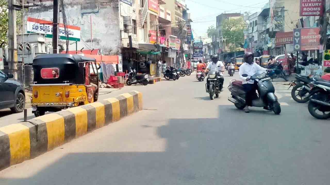 Hanumakonda | బుద్ధభవన్‌ రోడ్డుకు మోక్షం లభించేనా..? చొరవ చూపని ఎమ్మెల్యే రాజేందర్‌ రెడ్డి