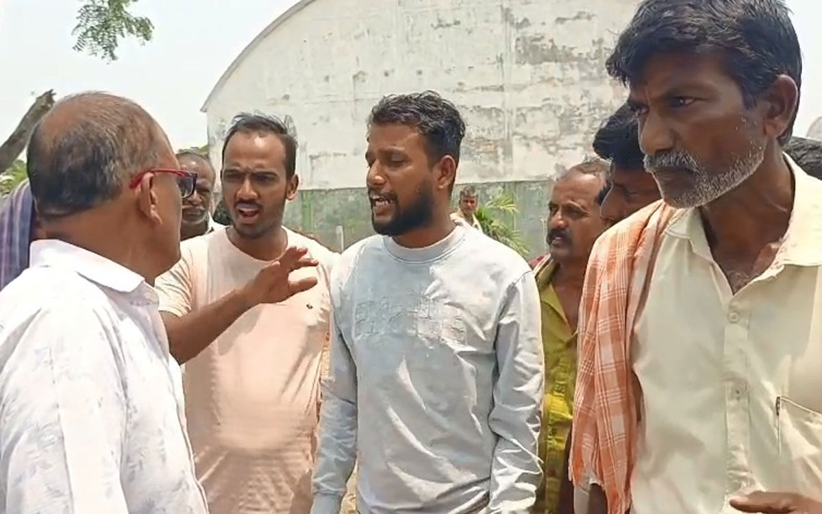 ధాన్యం కొనుగోళ్ల‌కు అన్నదాతల అరిగోస