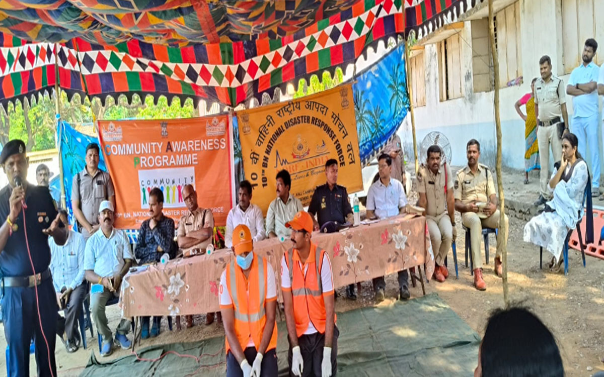 ‘విపత్తుల్లో అప్ర‌మ‌త్త‌త‌పై ప్రజలు అవగాహన కలిగి ఉండాలి’
