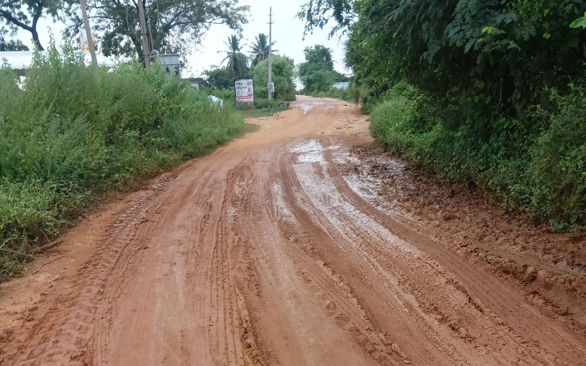 కల‌గానే బొల్లంపల్లి బీటీ రోడ్డు