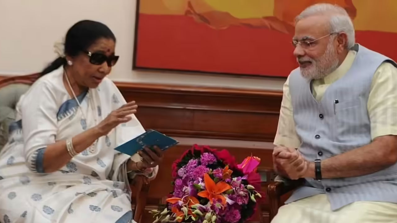 Narendra Modi | భారతీయ సంగీత ధ్రువతార ఆశా భోస్లే కన్నుమూత.. ఆమెతో జ‌రిపిన సంభాష‌ణ‌లు ఎప్ప‌టికీ గుర్తుంచుకుంటా: మోదీ