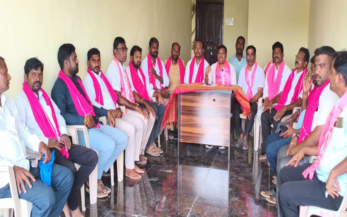 ‘ఎమ్మెల్యే రాజగోపాల్ రెడ్డి రాజీనామా చేయాలి’