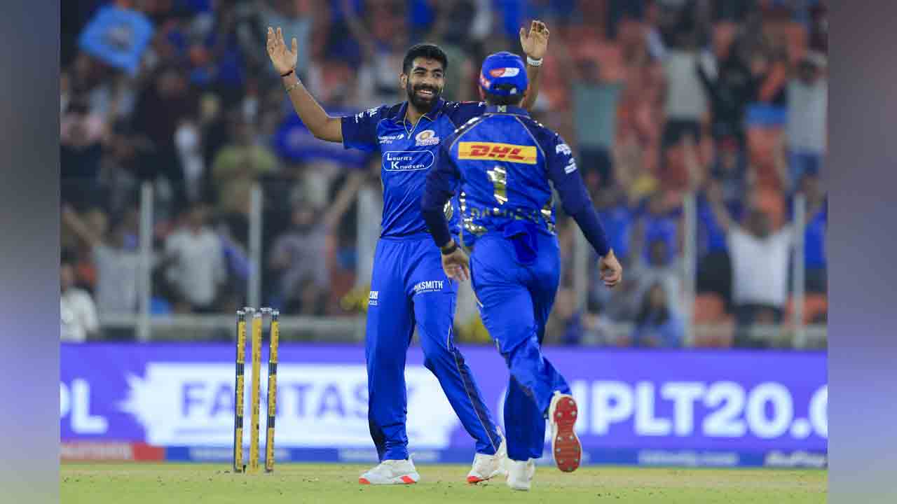 Jasprit Bumrah | ఐపీఎల్‌లో తొలి వికెట్.. ఎట్టకేలకు బుమ్రా నవ్వాడు..!
