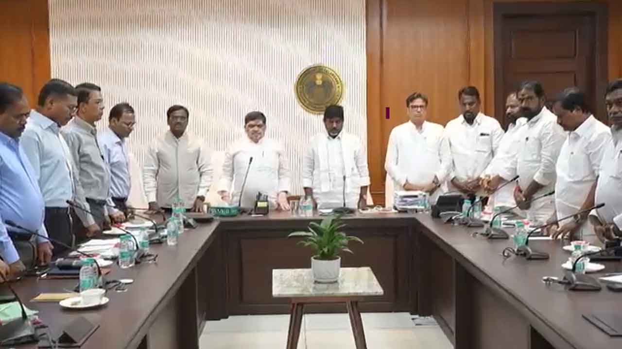 శంకర్‌గౌడ్‌ ఆత్మాహుతికి 10 లక్షలు వెల!