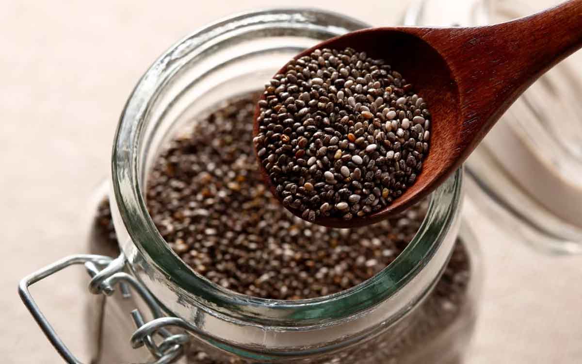 Chia Seeds | 2 వారాల పాటు ఈ గింజ‌ల‌ను తినండి.. శ‌రీరంలో ఎన్నో మార్పులు వ‌స్తాయి..