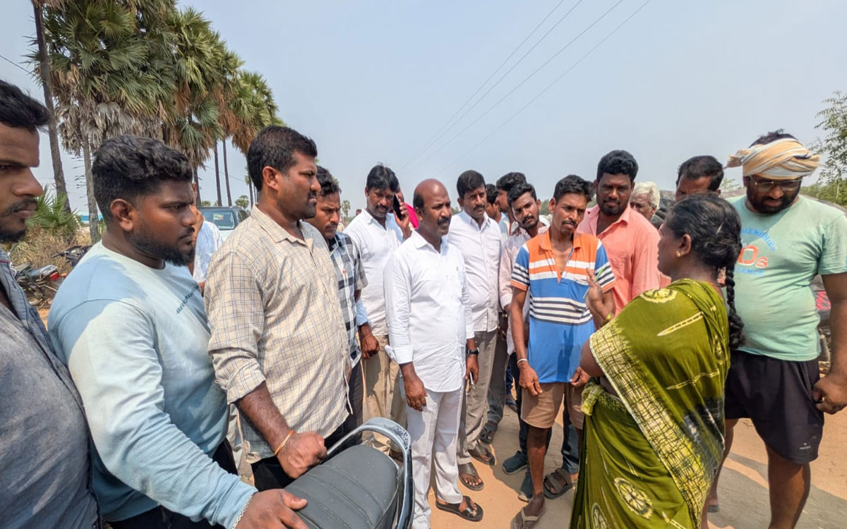 ముందస్తు ప్రణాళిక లేకనే రైతులకు కష్టాలు : మాజీ ఎమ్మెల్యే చిరుమర్తి లింగయ్య