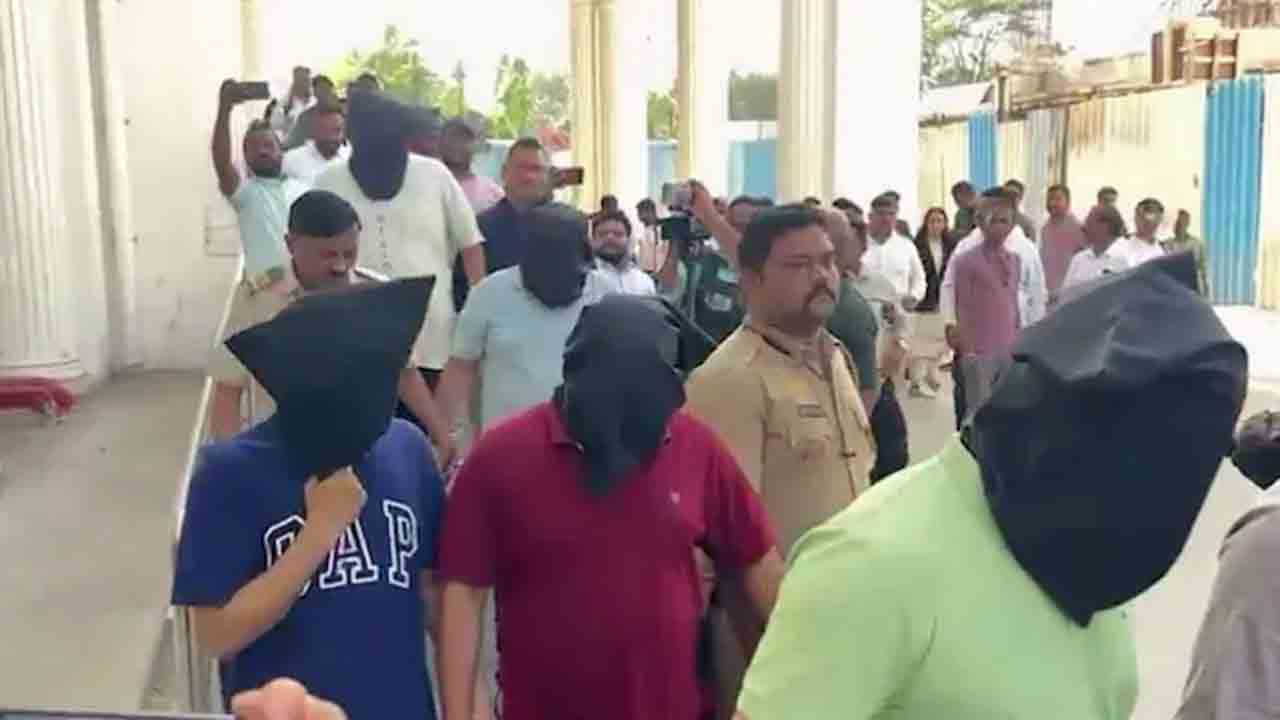 coercion at Nashik firm | ఎంఎన్‌సీ కంపెనీలో మహిళా ఉద్యోగులపై లైంగిక వేధింపులు.. ఆరుగురు అరెస్ట్‌