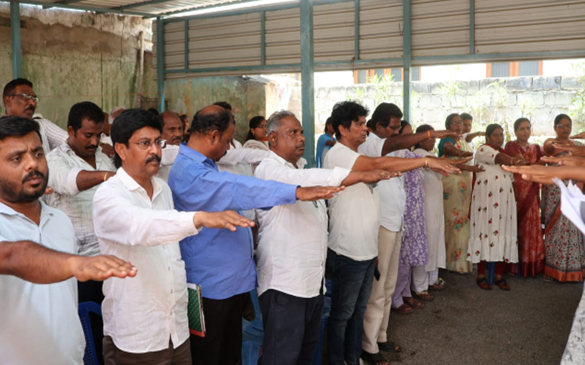 రోడ్డు ప్రమాదాల నివారణే ప్రధాన లక్ష్యం : కలెక్టర్ అంకిత్