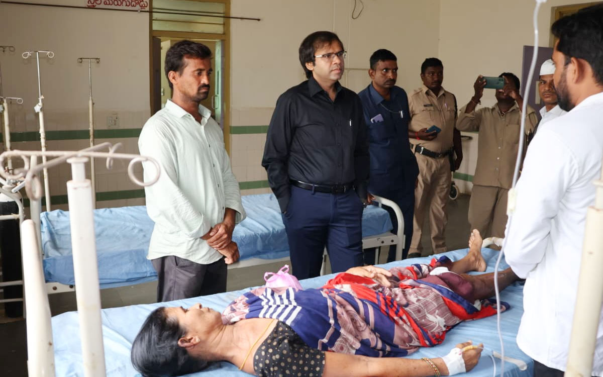 విధుల్లో నిర్లక్ష్యం వహిస్తే వేటు తప్పదు : కలెక్టర్ అంకిత్