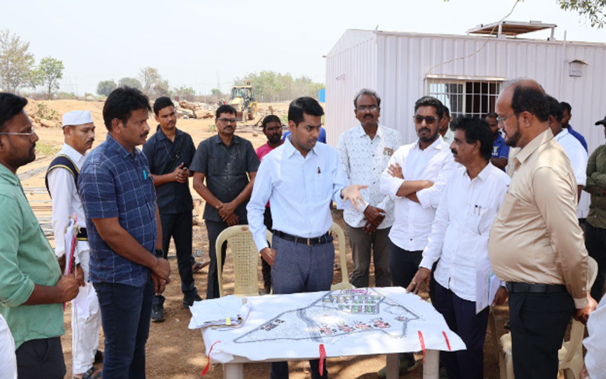 ‘స‌కాలంలో యంగ్ ఇండియా సమీకృత గురుకులాలు పూర్తి చేయాలి’