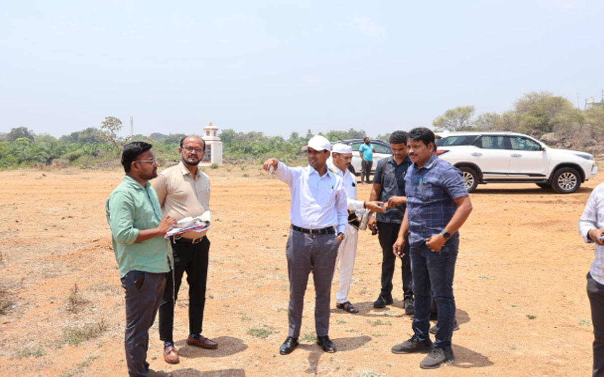 'సకాలంలో యంగ్ ఇండియా సమీకృత గురుకులాలు పూర్తి చేయాలి'