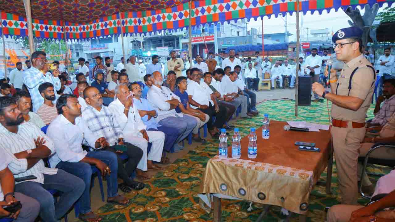 Khammam Rural | రోడ్డు భద్రత ప్రతి ఒక్కరి బాధ్యత : సీపీ సునీల్ దత్