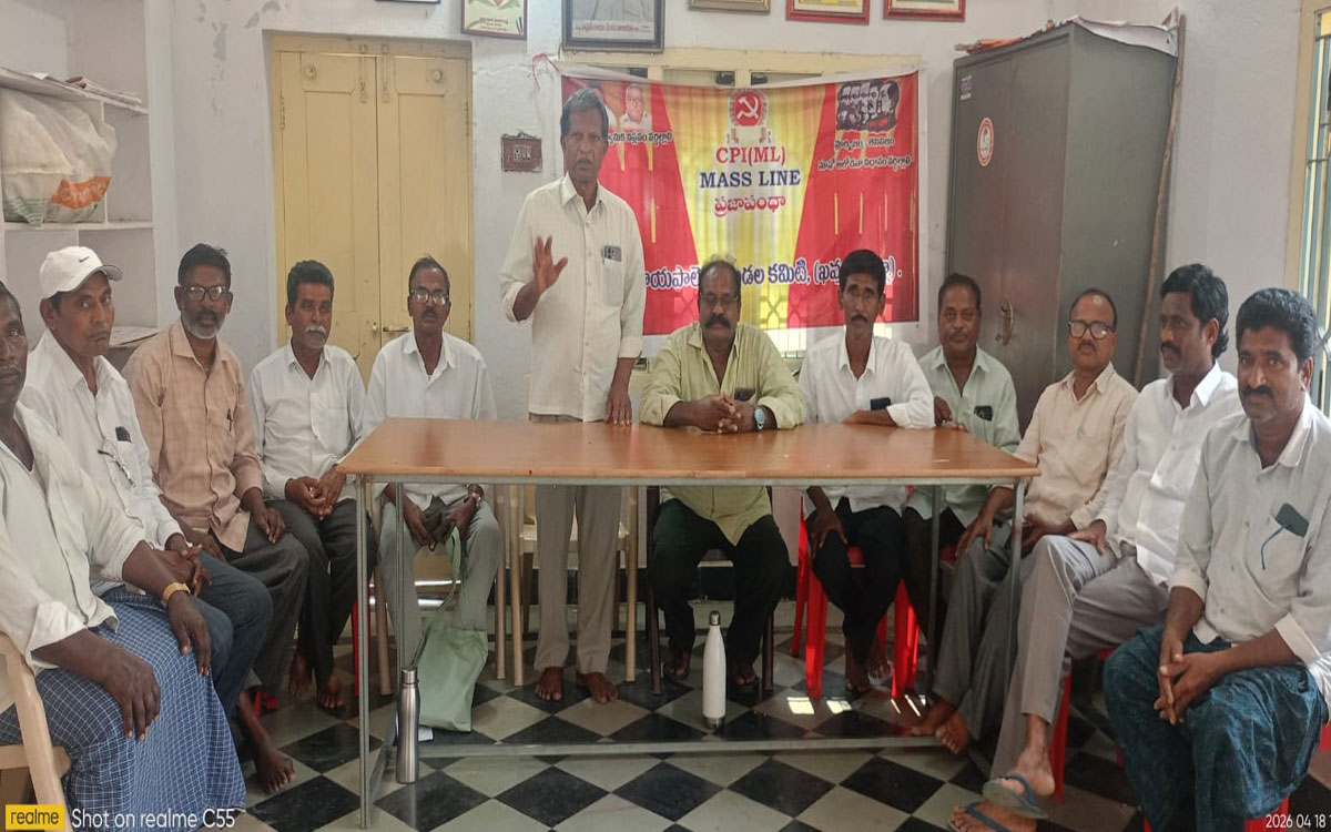 ‘మొక్కజొన్న రైతుల సమస్యలు పరిష్కరించాలి’