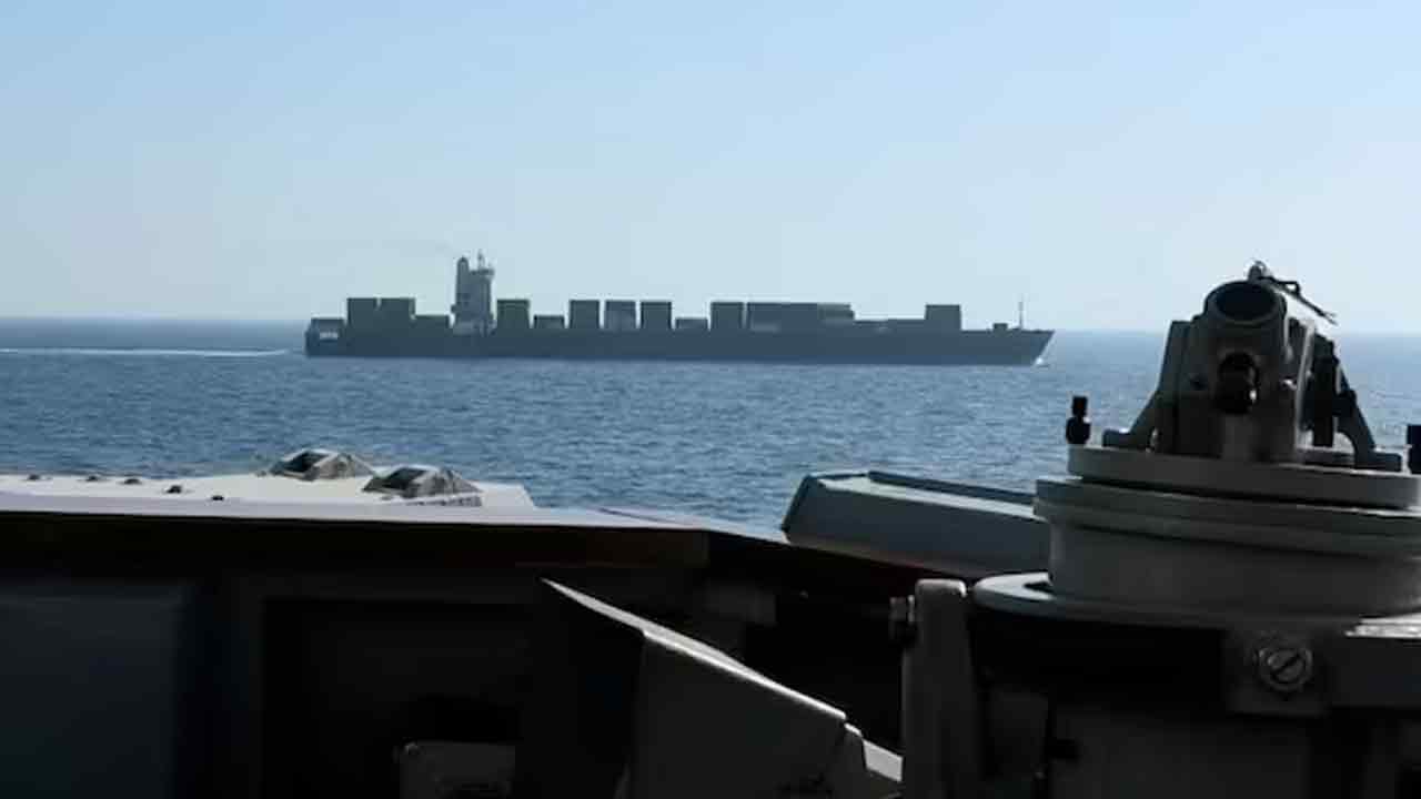 Drone Attacks | అమెరికా యుద్ధనౌకలపై డ్రోన్లతో విరుచుకుపడిన ఇరాన్‌