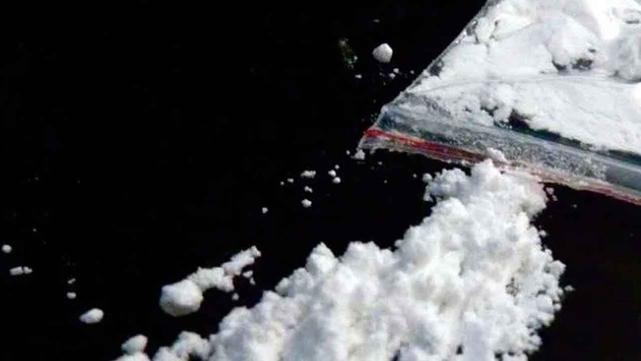 హైదరాబాద్‌లో డ్రగ్స్‌ తయారీ కేంద్రంపై దాడి