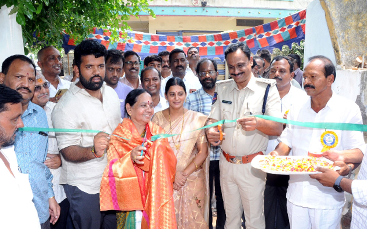 ‘ఉచిత వైద్య శిబిరం అభినందనీయం’