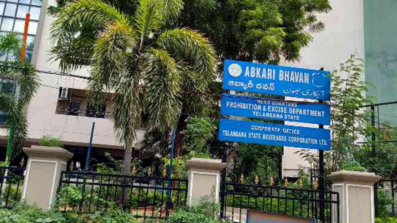 నిజామాబాద్ డివిజన్ ఆబ్కారీ శాఖ కమిషనర్‌పై చర్యలు తీసుకోవాలి.. తెలంగాణ ఉద్యోగుల జేఏసీ డిమాండ్