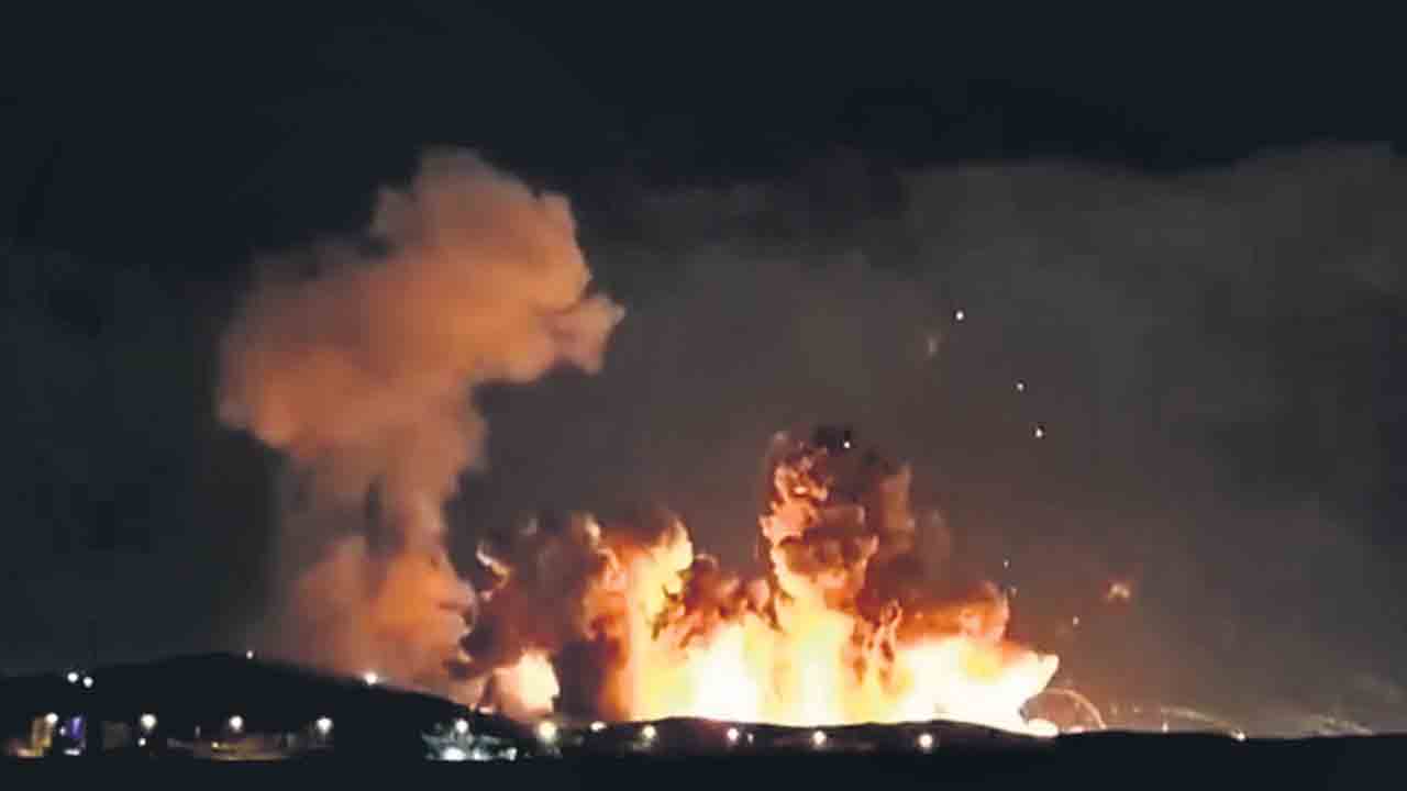 ఇస్ఫహాన్‌పై బంకర్‌ బస్టర్లు.. ఇరాన్‌ ఆయుధ డిపో పేల్చివేత