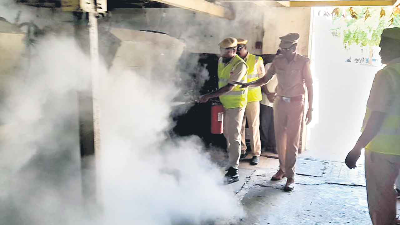 అప్రమత్తతే ఆయుధం.. వేసవిలో భారీగా అగ్ని ప్రమాదాలు