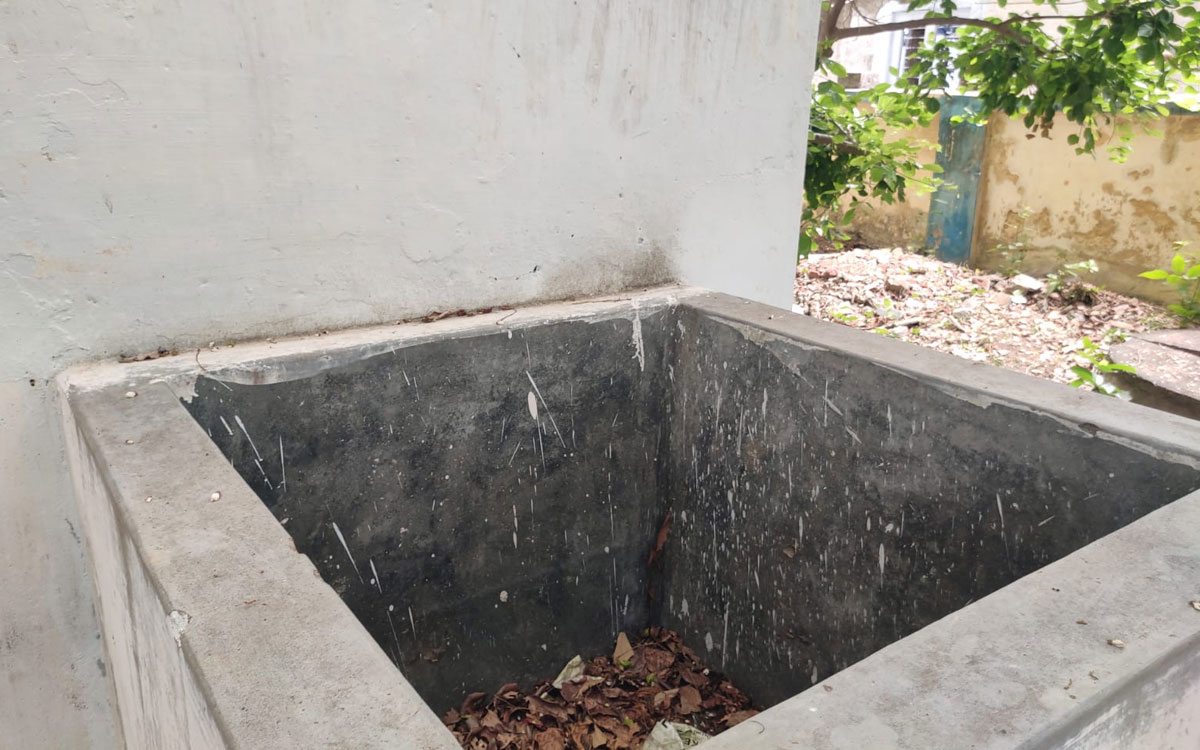 అసాంఘిక కార్యకలాపాలకు అడ్డాగా రుద్రంపూర్ క్లబ్ గ్యాస్ గోడౌన్