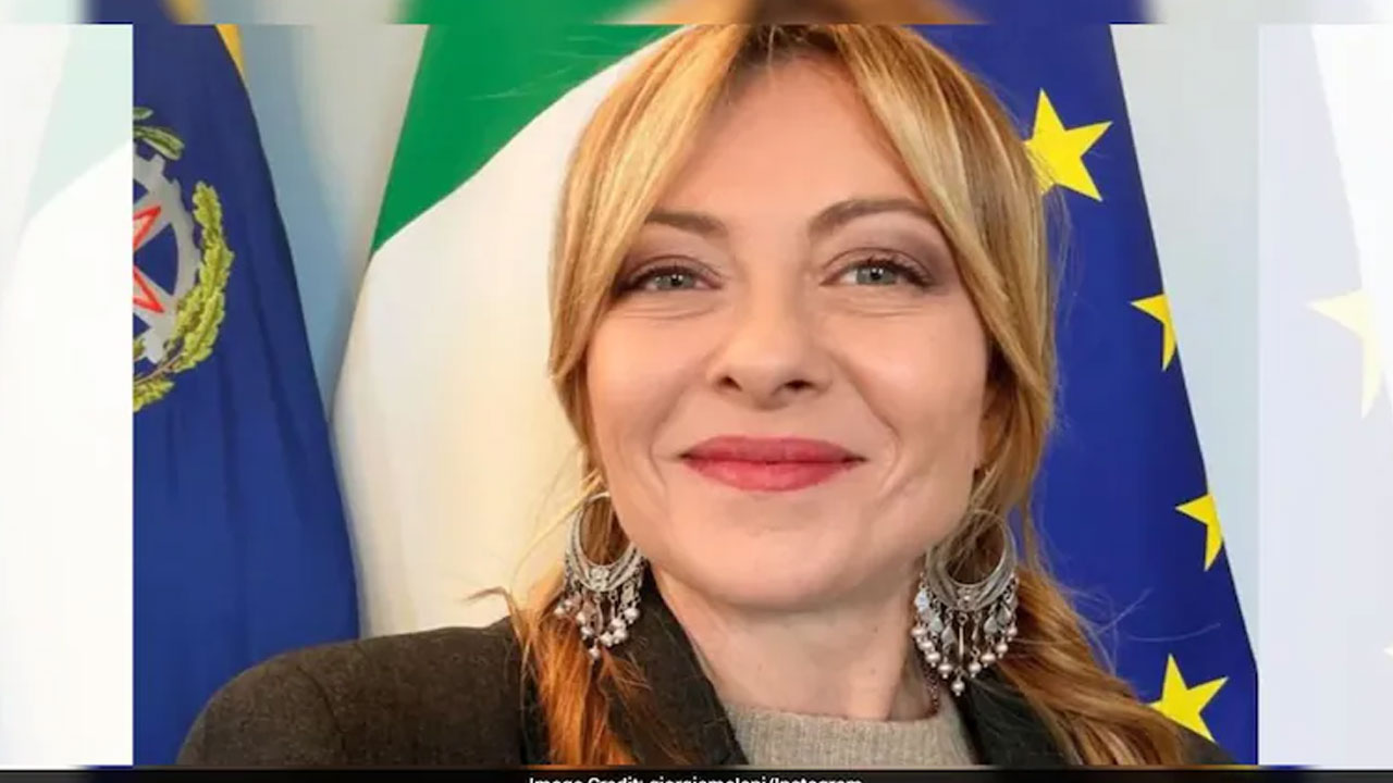 Giorgia Meloni: చెవి క‌మ్మ‌ల‌తో జార్జియా మెలోని.. ఇట‌లీ ప్ర‌ధాని సెల్ఫీ వైర‌ల్