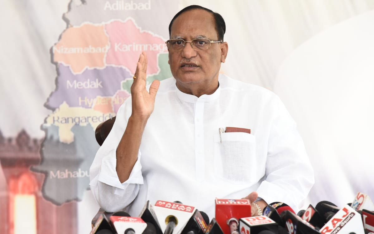 ‘చర్చలతోనే సమస్యలకు పరిష్కారం.. ఆత్మహత్యలు వద్దు’