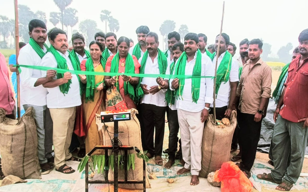 ‘ధాన్యం కొనుగోలు కేంద్రాలను సద్వినియోగం చేసుకోవాలి’