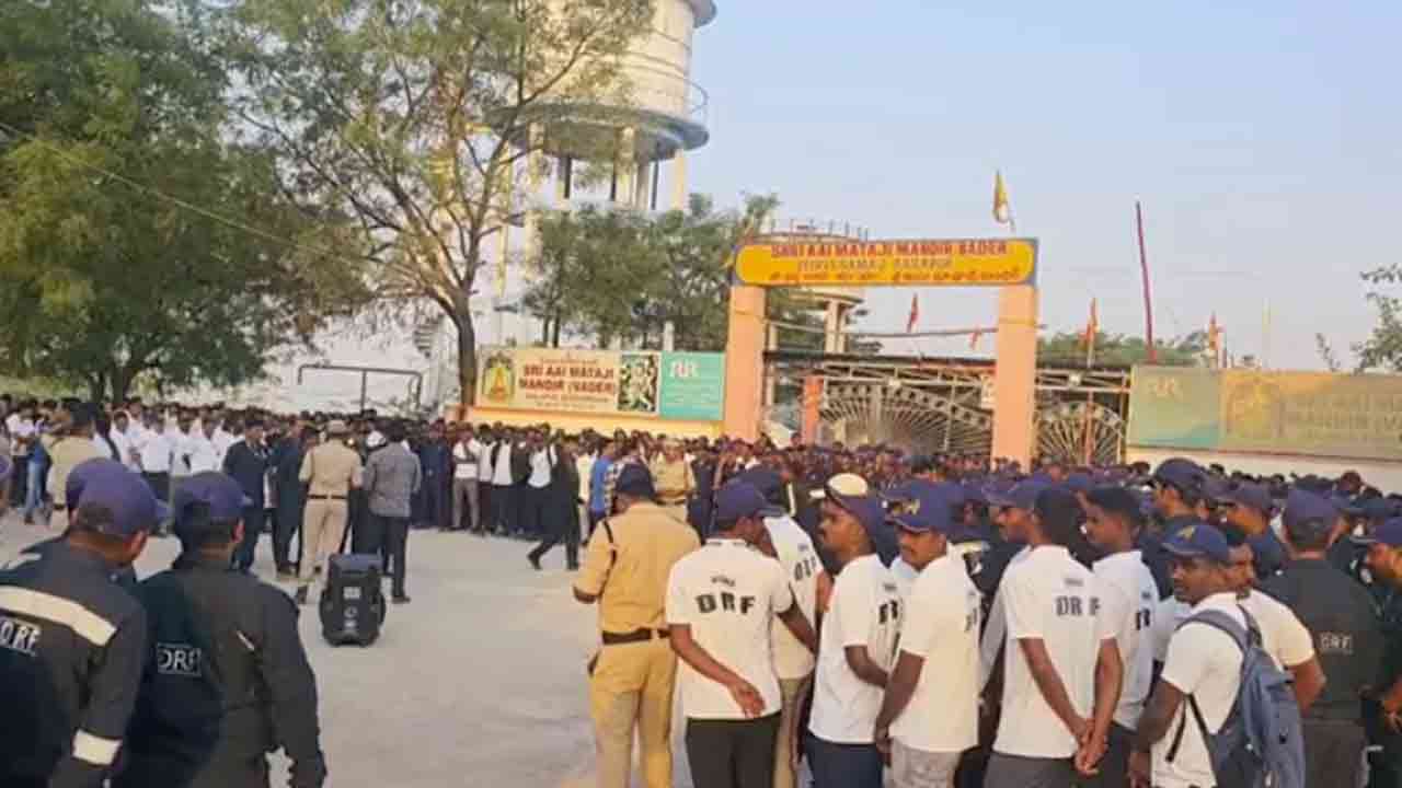 Hydraa | మరోసారి కూల్చివేతలకు సిద్ధమైన హైడ్రా.. ఐలాపూర్‌లో భారీగా సిబ్బంది మోహరింపు