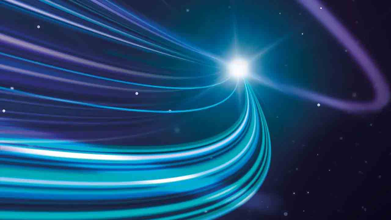 వెలుగులోనూ చీకటి!